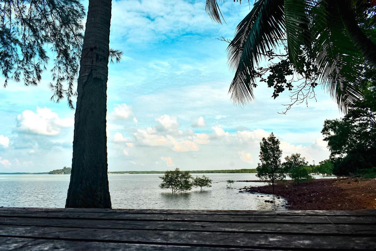 12Haven Stunning Seaside Luxury Villa Pd With Kids Pool Porto Dickson Exterior foto